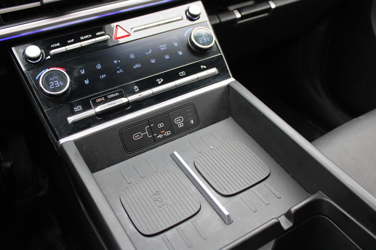 2025 Hyundai Santa Fe Luxury Photo