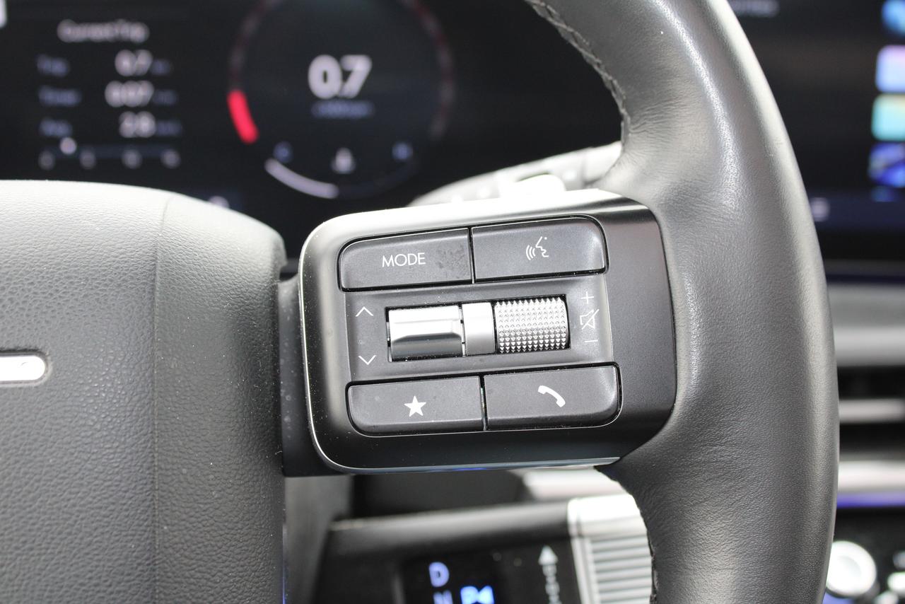 2025 Hyundai Santa Fe Luxury Photo