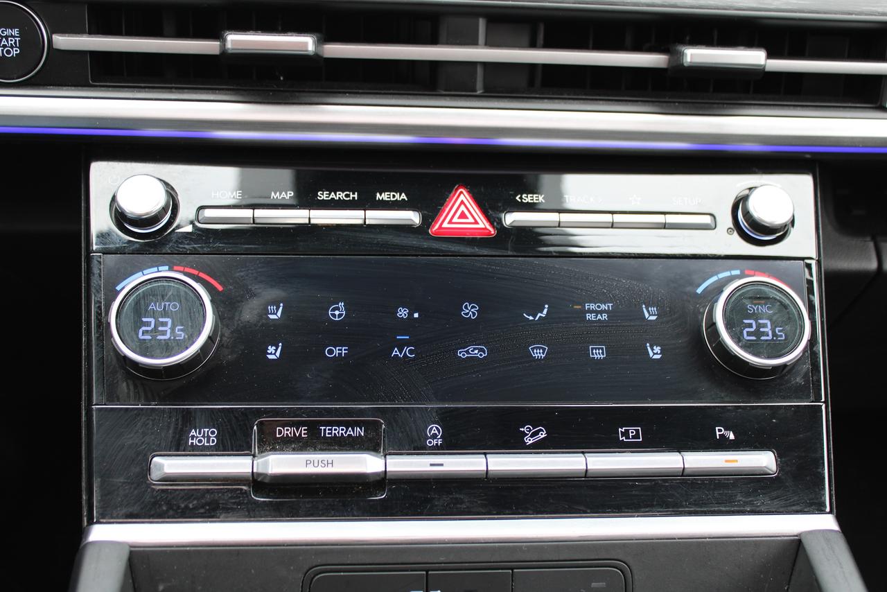 2025 Hyundai Santa Fe Luxury Photo