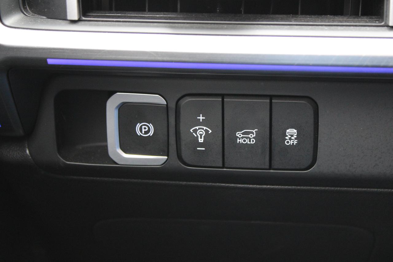 2025 Hyundai Santa Fe Luxury Photo