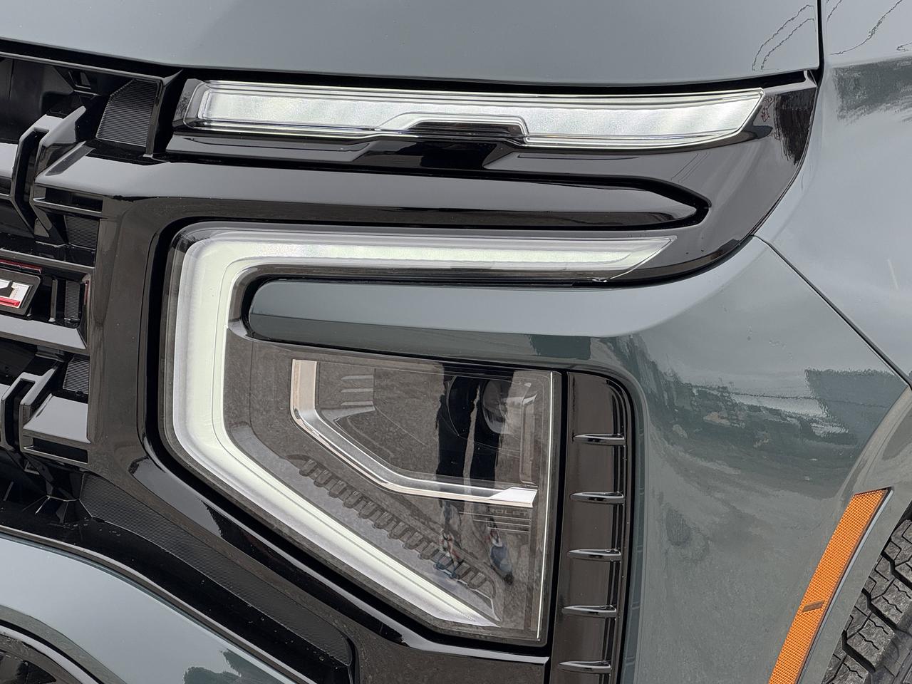 2026 Chevrolet Suburban Z71 Photo