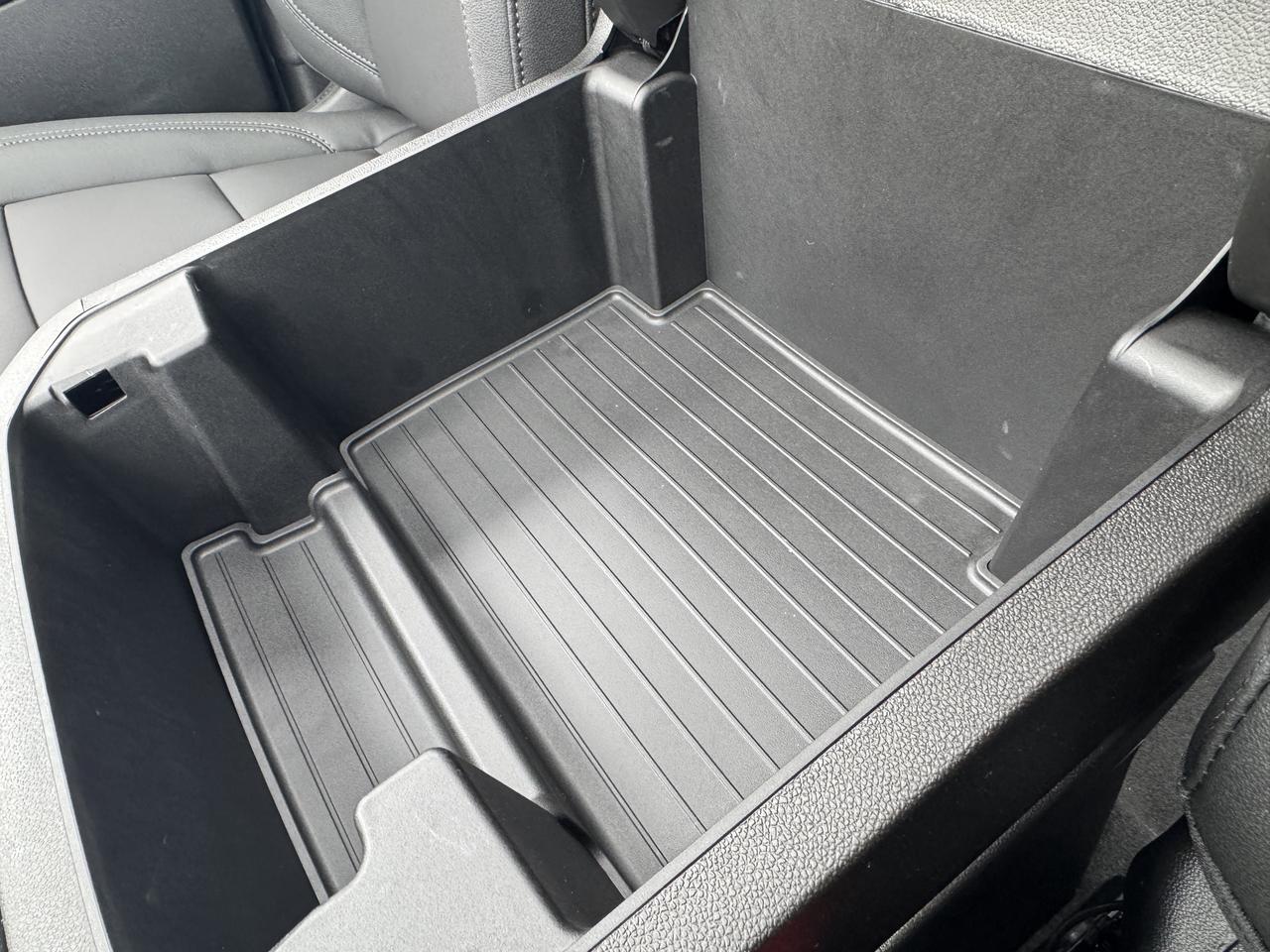 2026 Chevrolet Suburban Z71 Photo