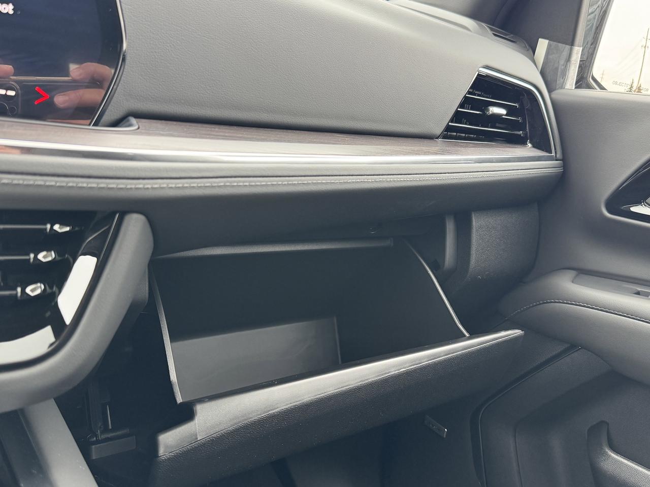 2026 Chevrolet Suburban Z71 Photo