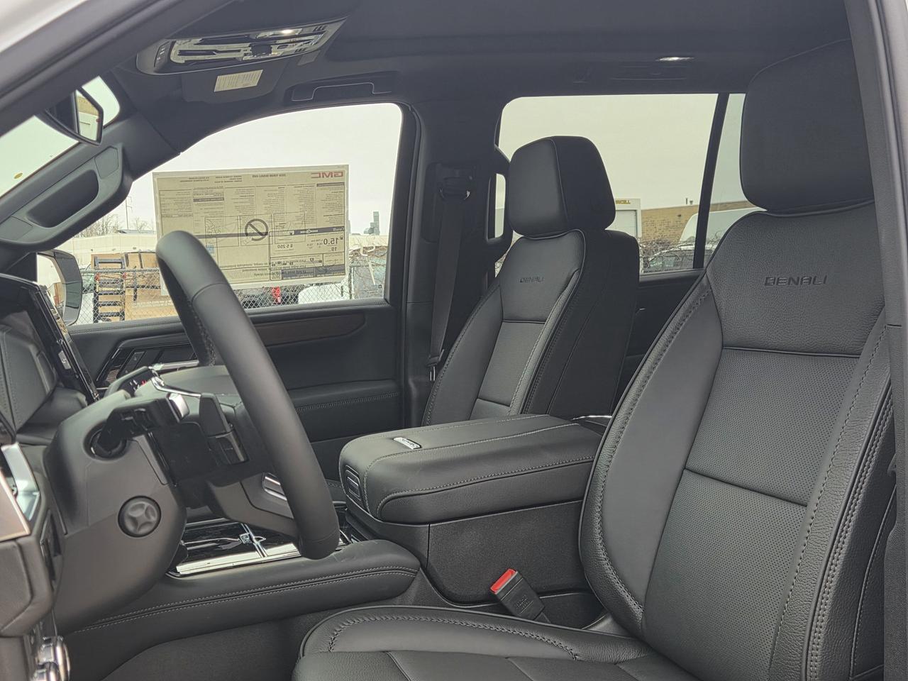 2026 GMC Yukon Denali Photo