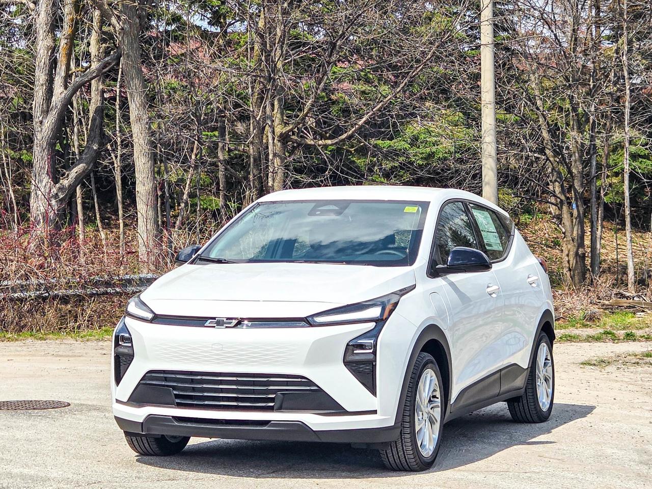2027 Chevrolet Bolt LT Photo