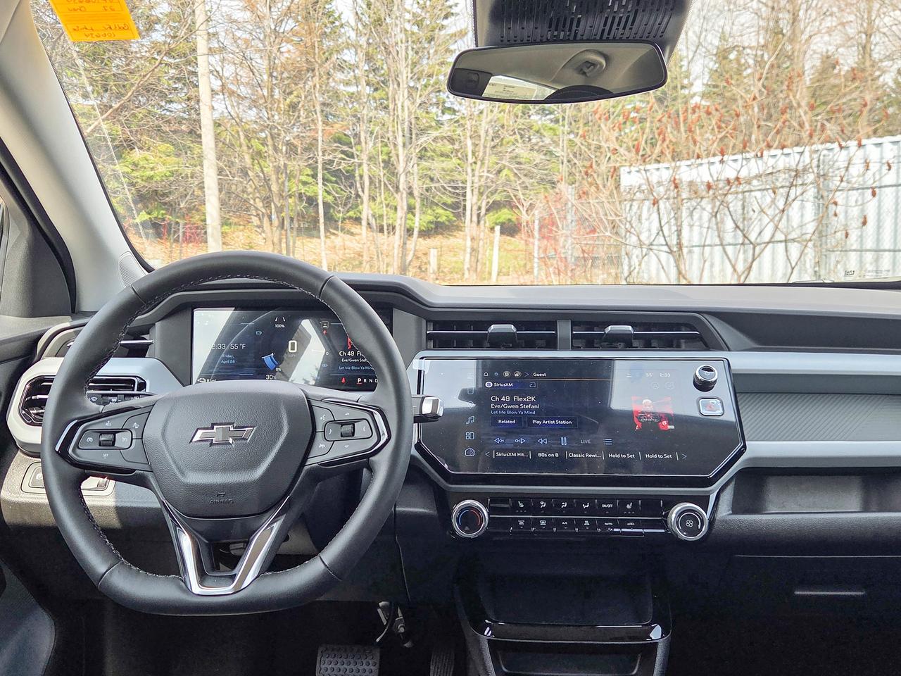 2027 Chevrolet Bolt LT Photo