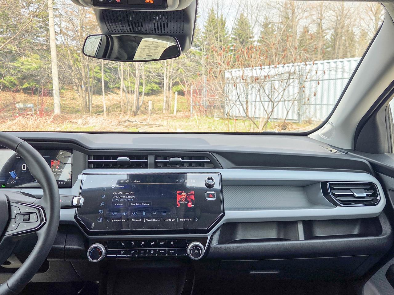 2027 Chevrolet Bolt LT Photo
