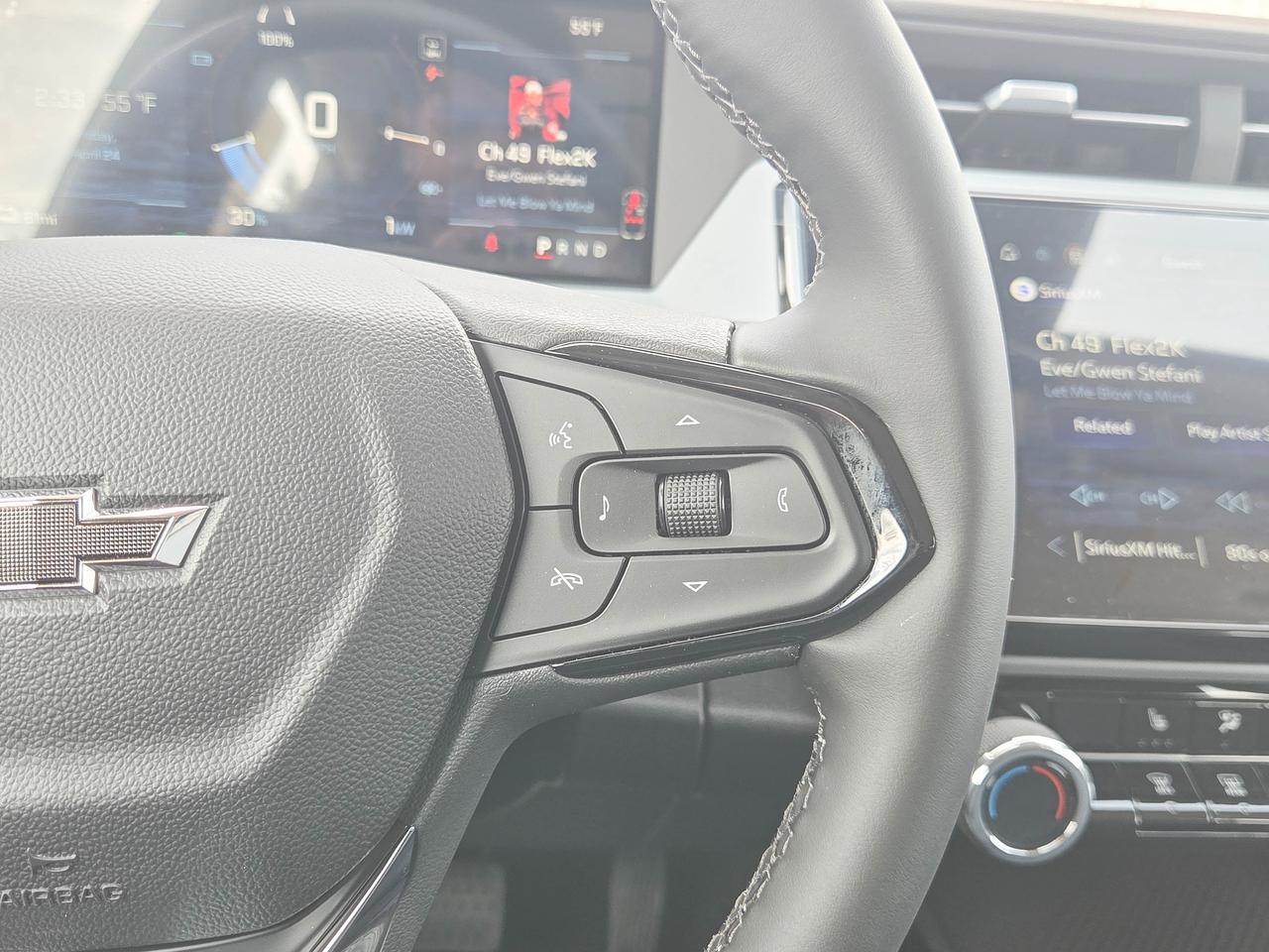 2027 Chevrolet Bolt LT Photo