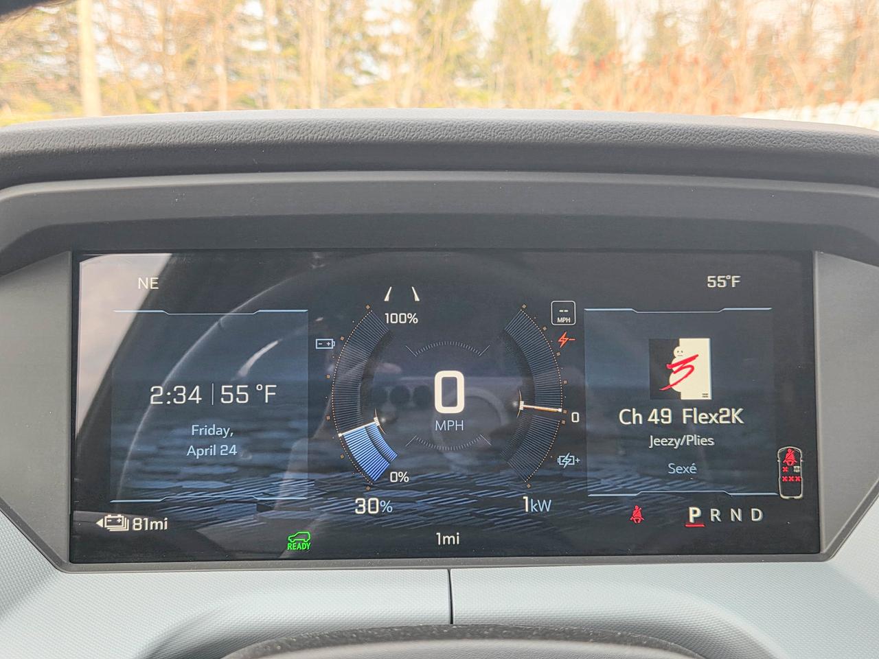 2027 Chevrolet Bolt LT Photo