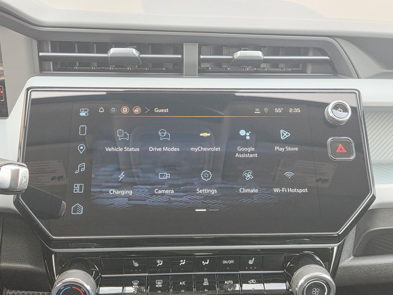 2027 Chevrolet Bolt LT Photo