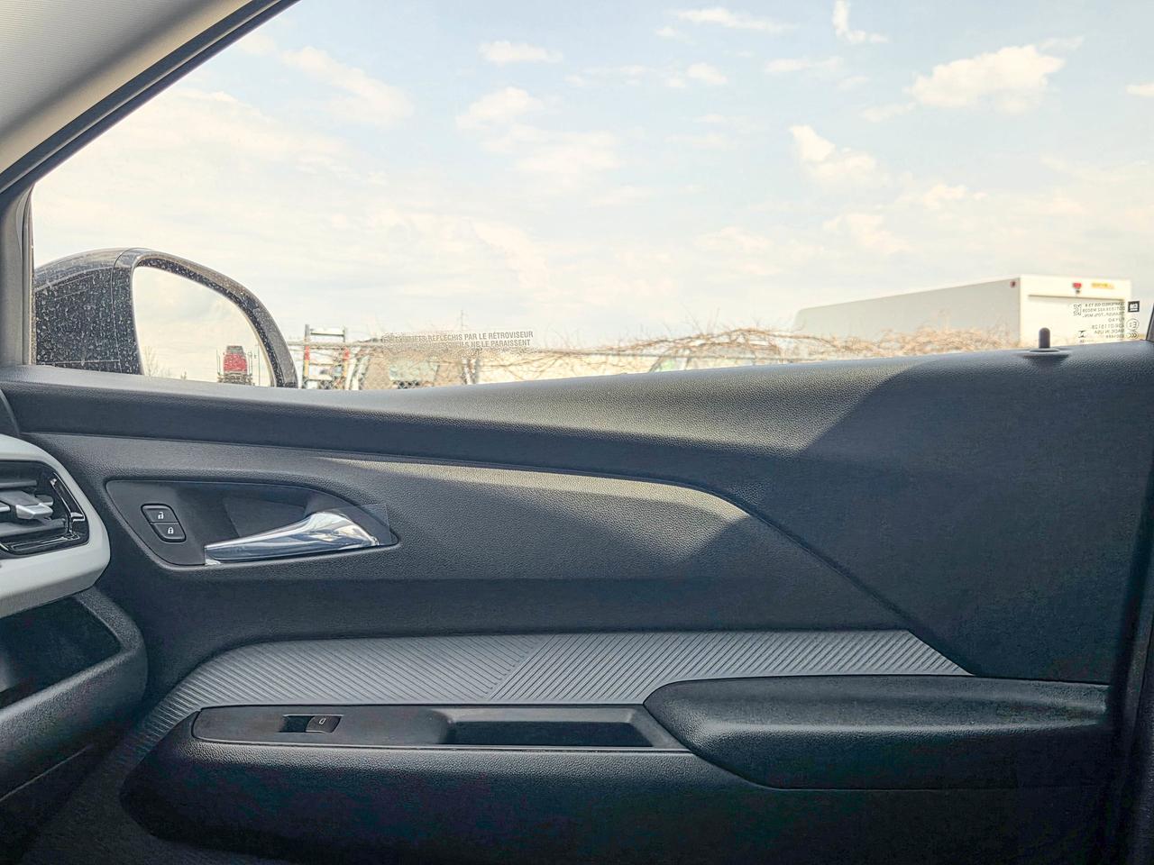 2027 Chevrolet Bolt LT Photo