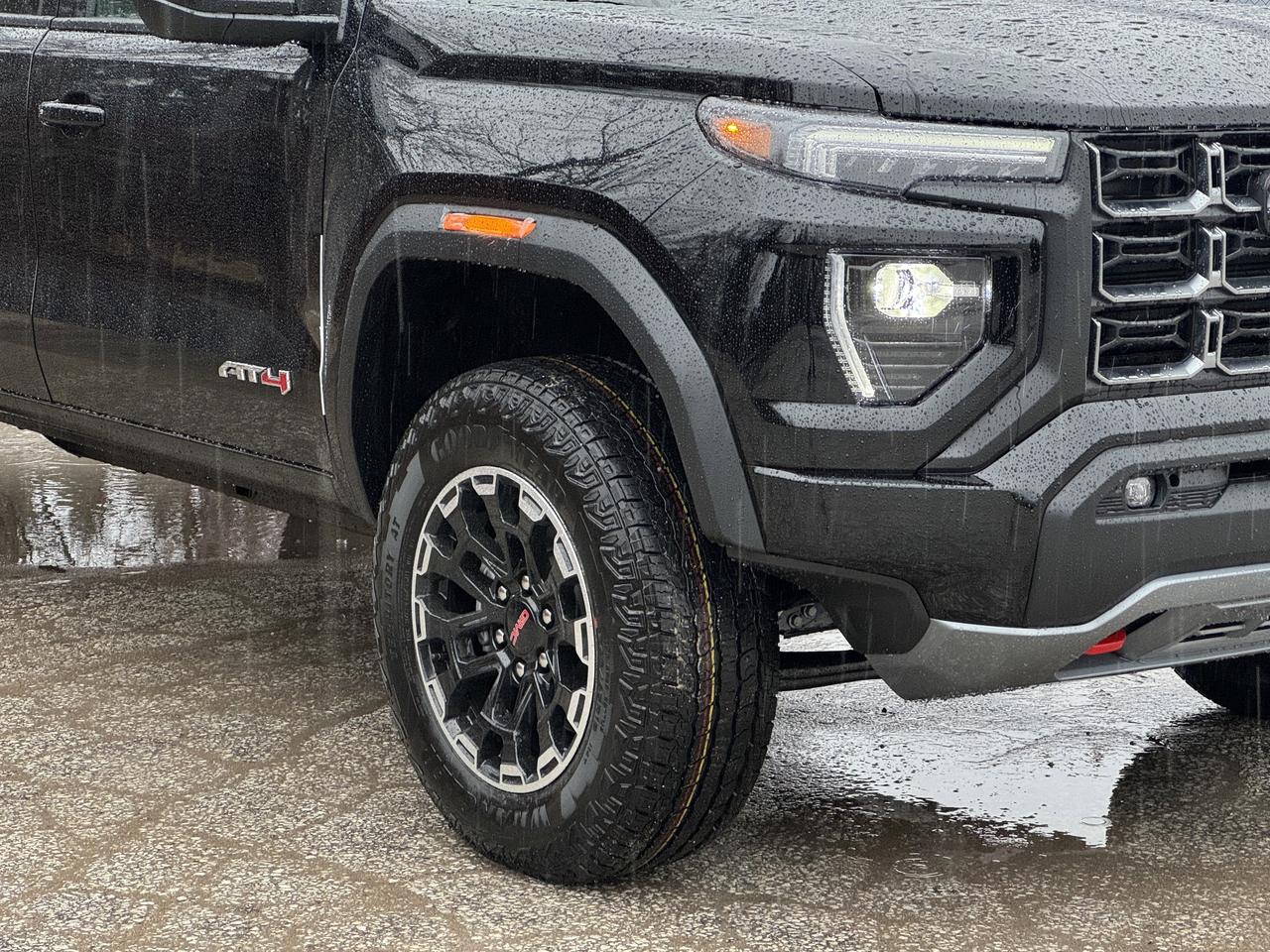 2026 GMC Canyon AT4 Photo3
