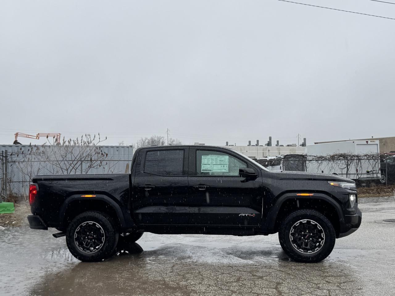 2026 GMC Canyon AT4 Photo4