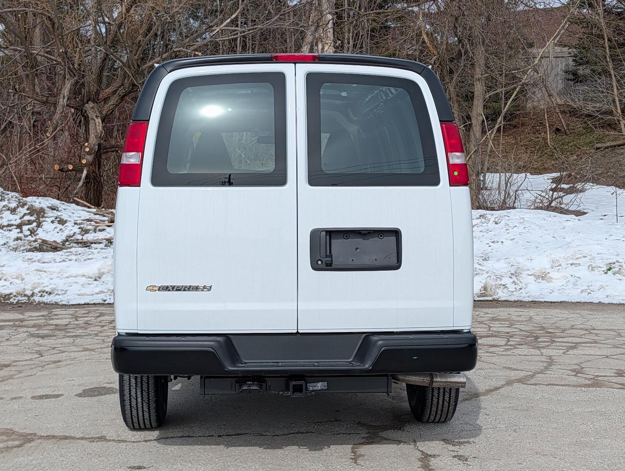 2026 Chevrolet Express Cargo Van  Photo