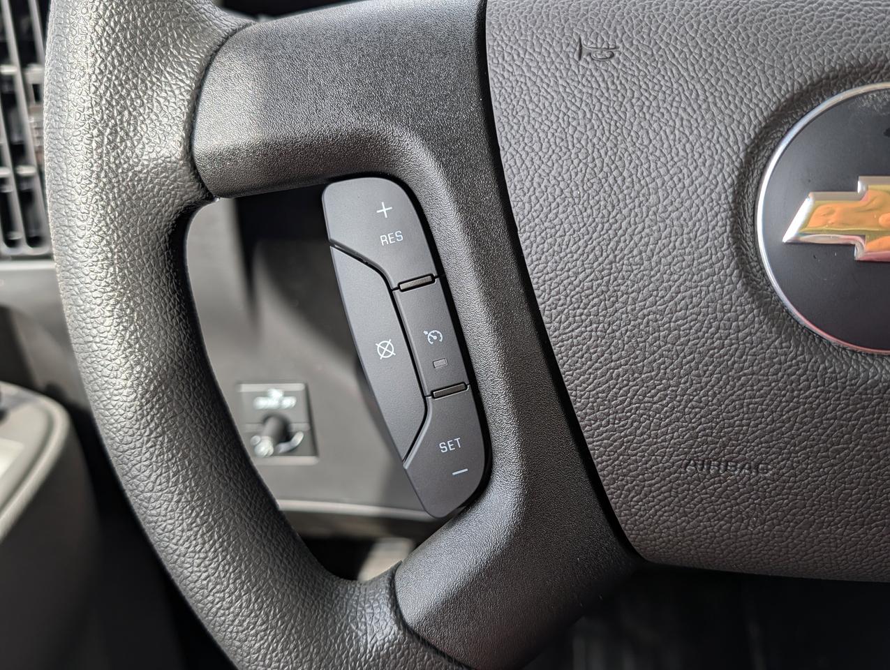 2026 Chevrolet Express Cargo Van  Photo