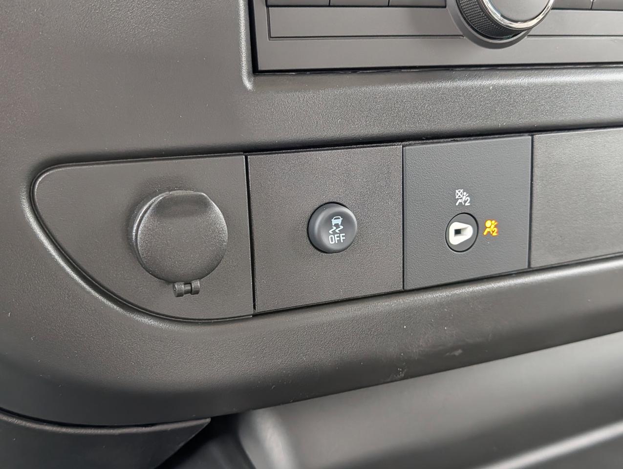 2026 Chevrolet Express Cargo Van  Photo