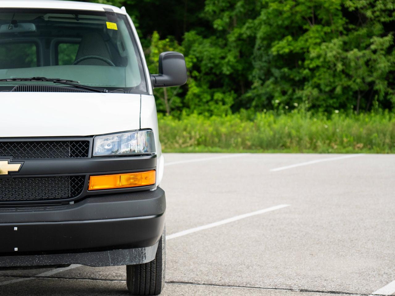 2026 Chevrolet Express Cargo Van  Photo