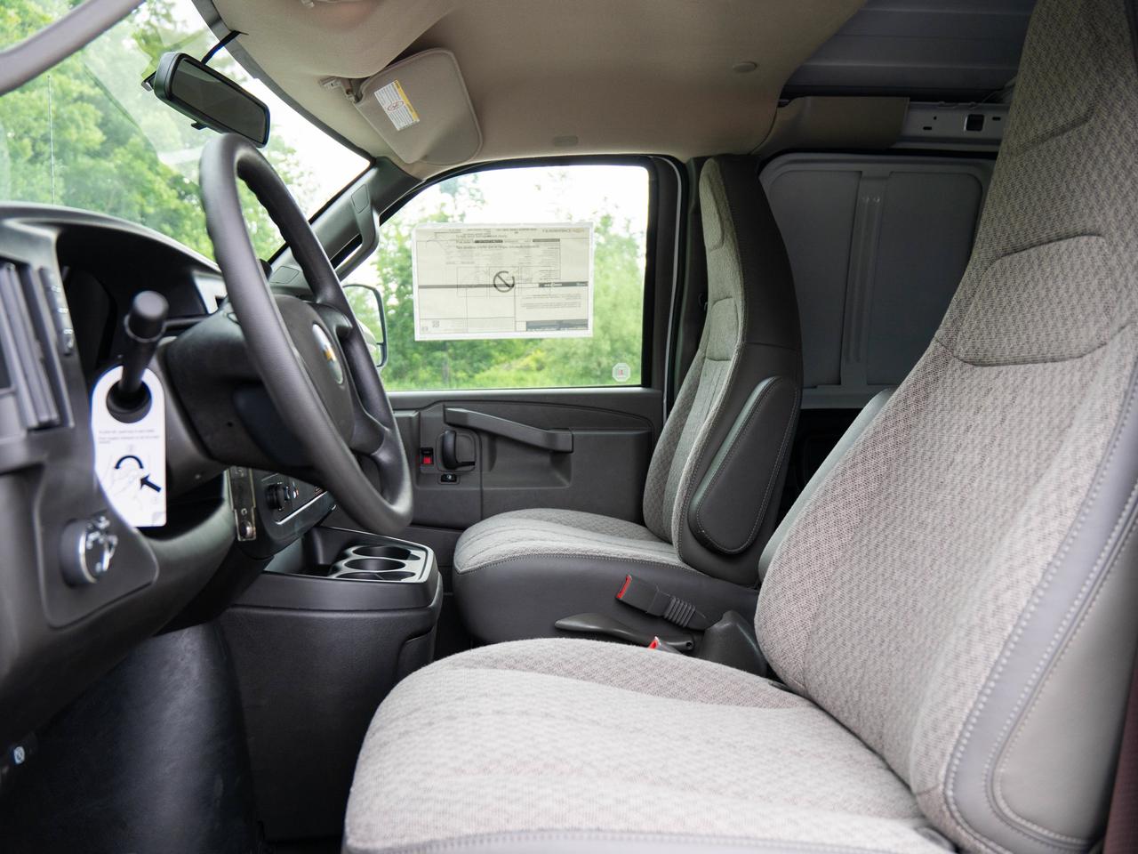2026 Chevrolet Express Cargo Van  Photo