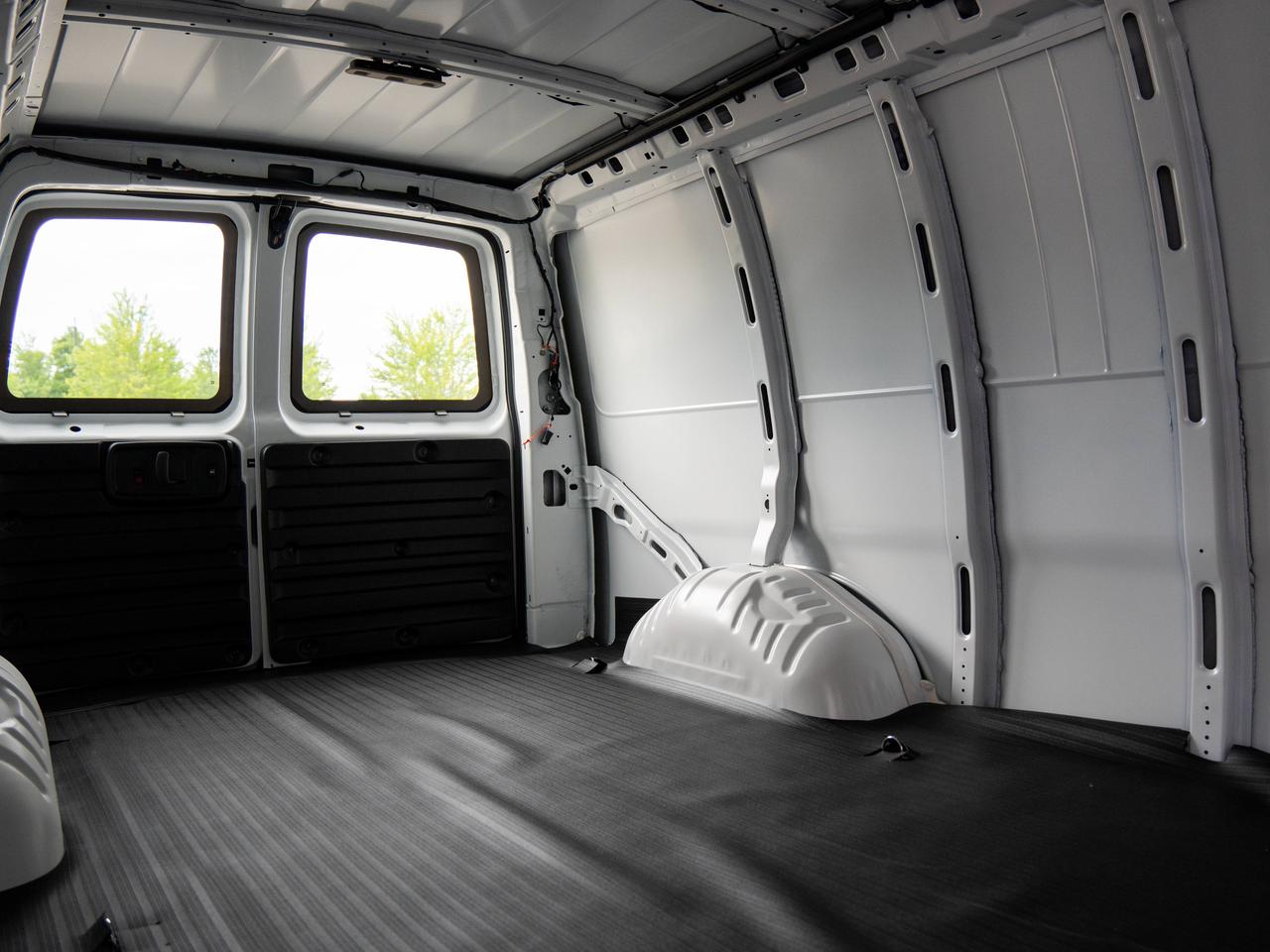2026 Chevrolet Express Cargo Van  Photo