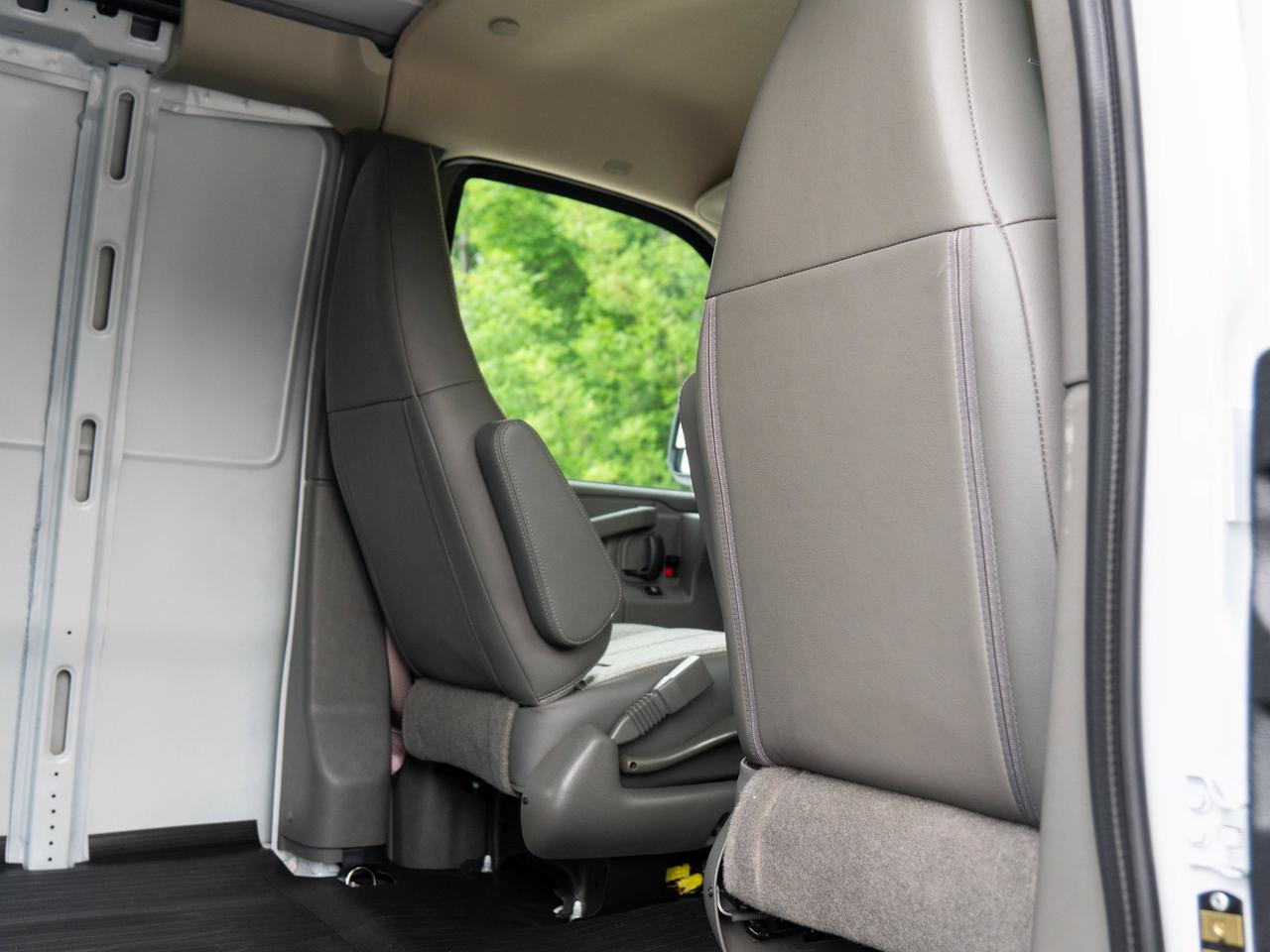 2026 Chevrolet Express Cargo Van  Photo