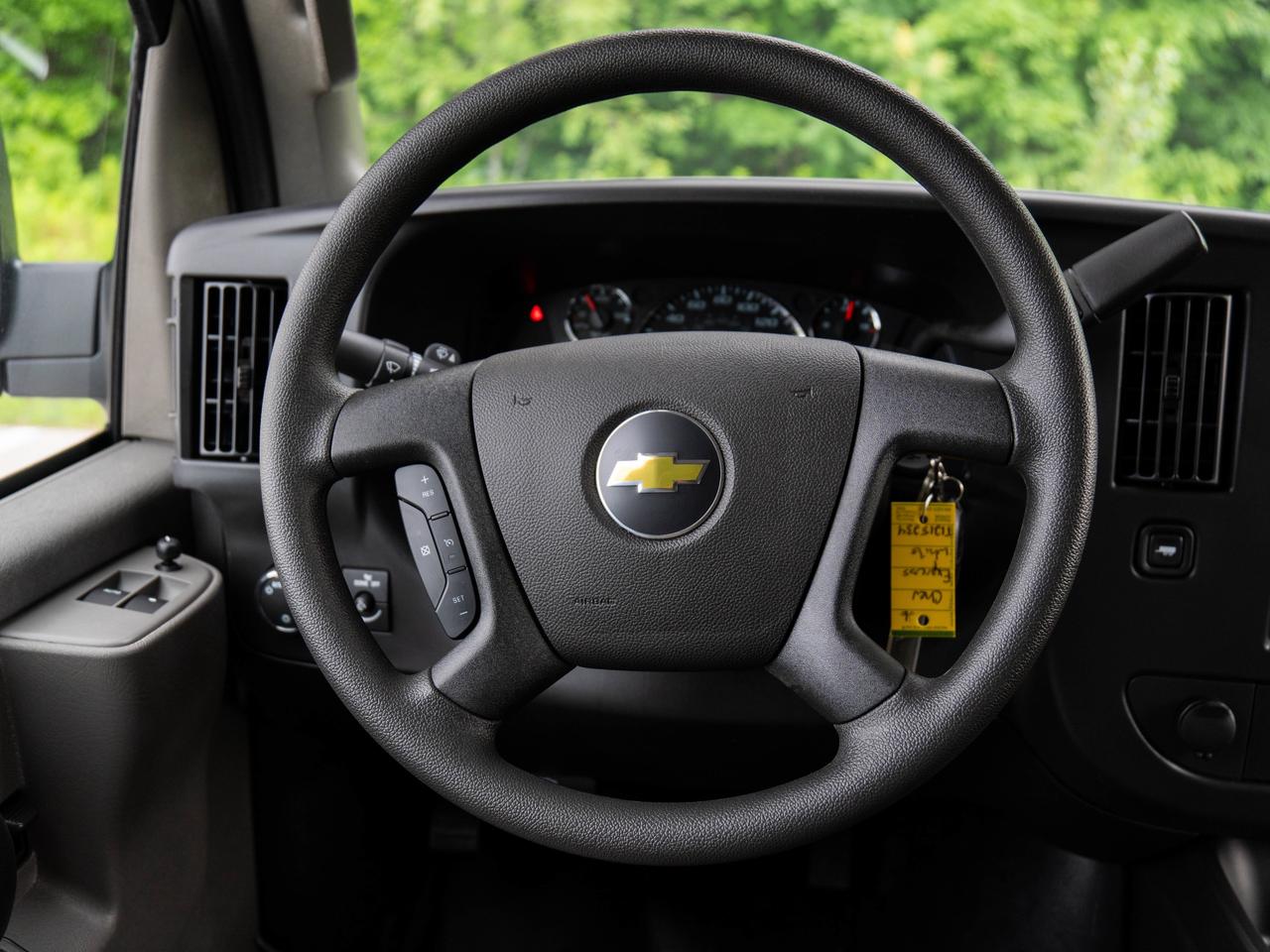 2026 Chevrolet Express Cargo Van  Photo