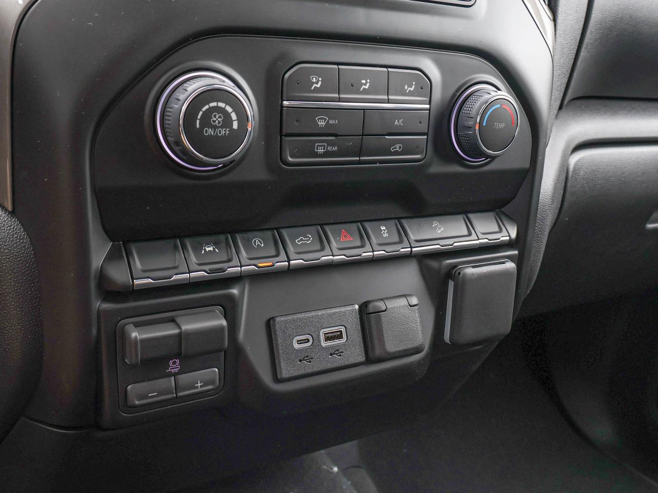 2026 Chevrolet Silverado 1500 Custom Trail Boss Photo