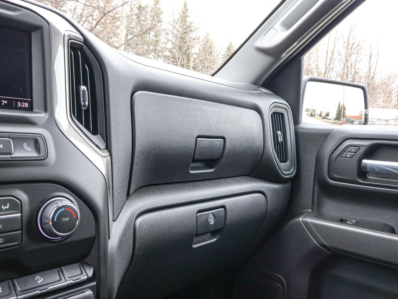 2026 Chevrolet Silverado 1500 Custom Trail Boss Photo
