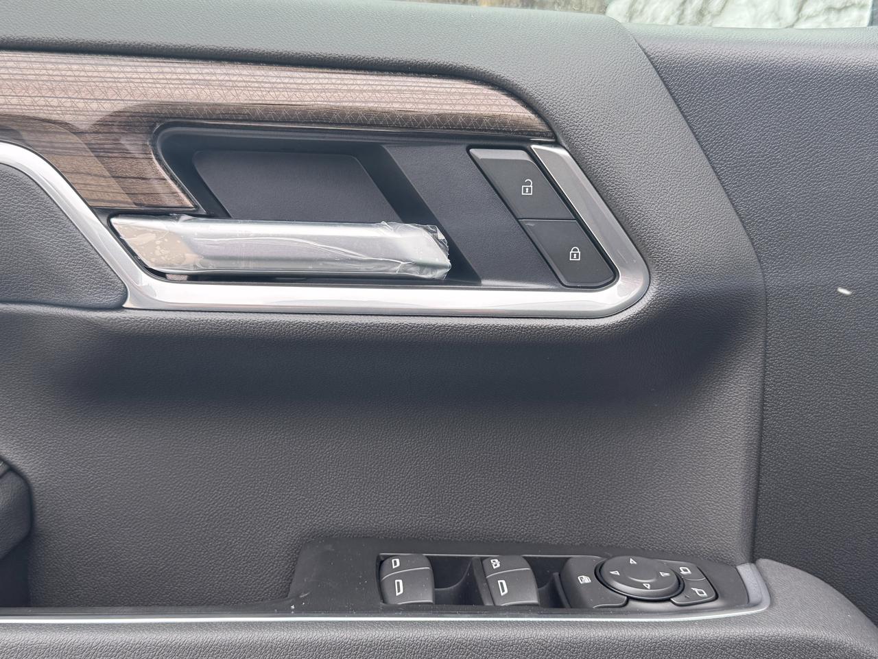 2026 Chevrolet Silverado 1500 RST Photo