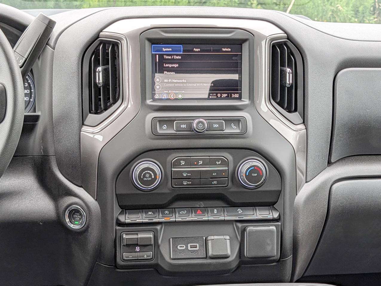 2026 Chevrolet Silverado 1500 Custom Trail Boss Photo