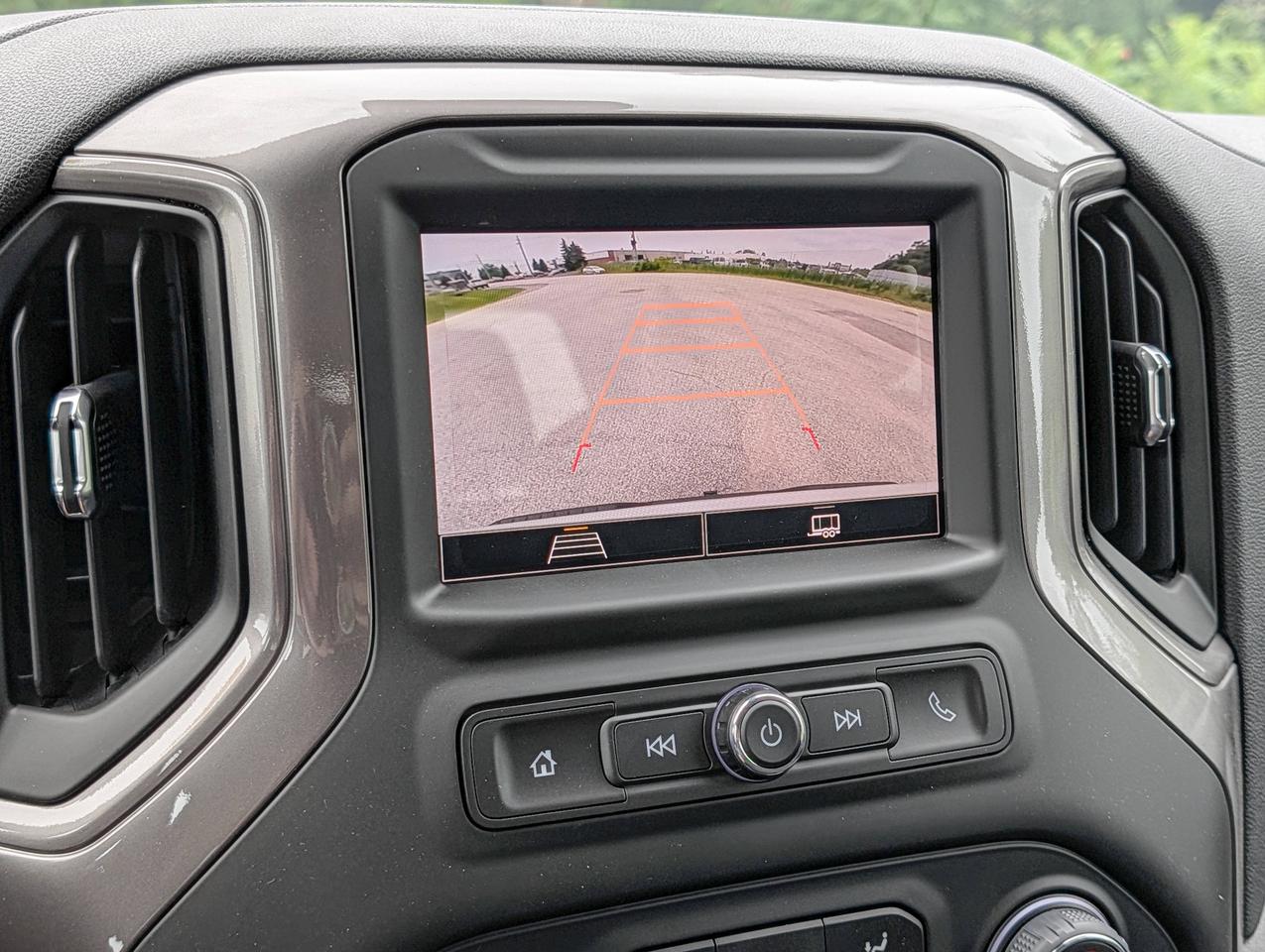 2026 Chevrolet Silverado 1500 Custom Trail Boss Photo