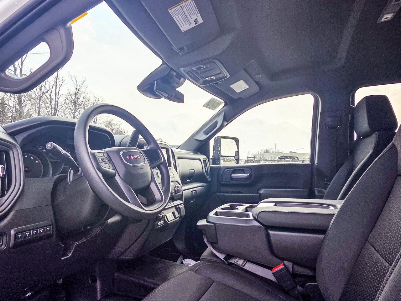 2026 GMC SIERRA 2500HD Pro Photo