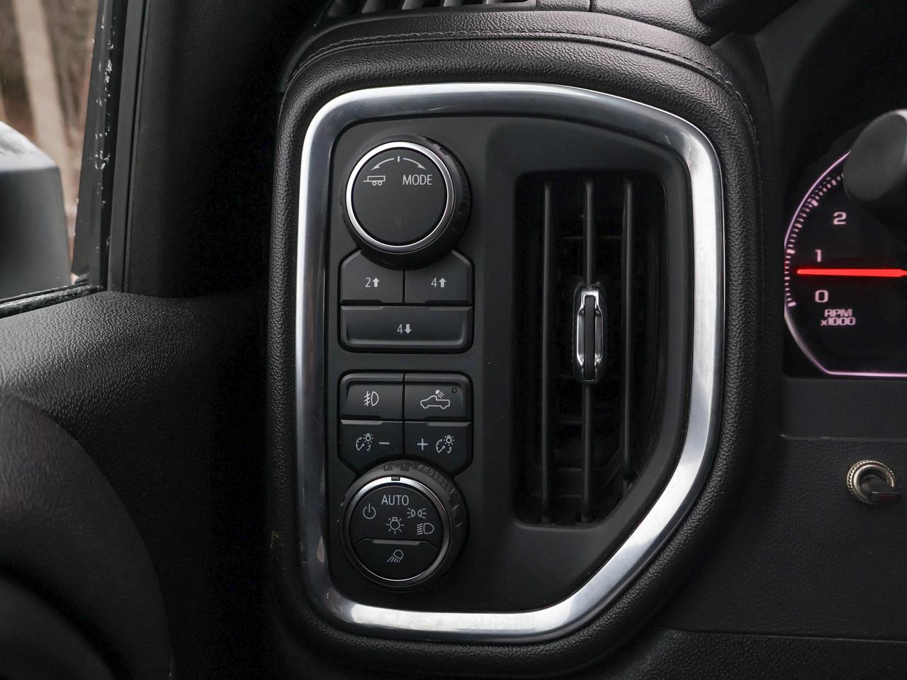 2023 Chevrolet SILVERADO 2500HD LT Photo