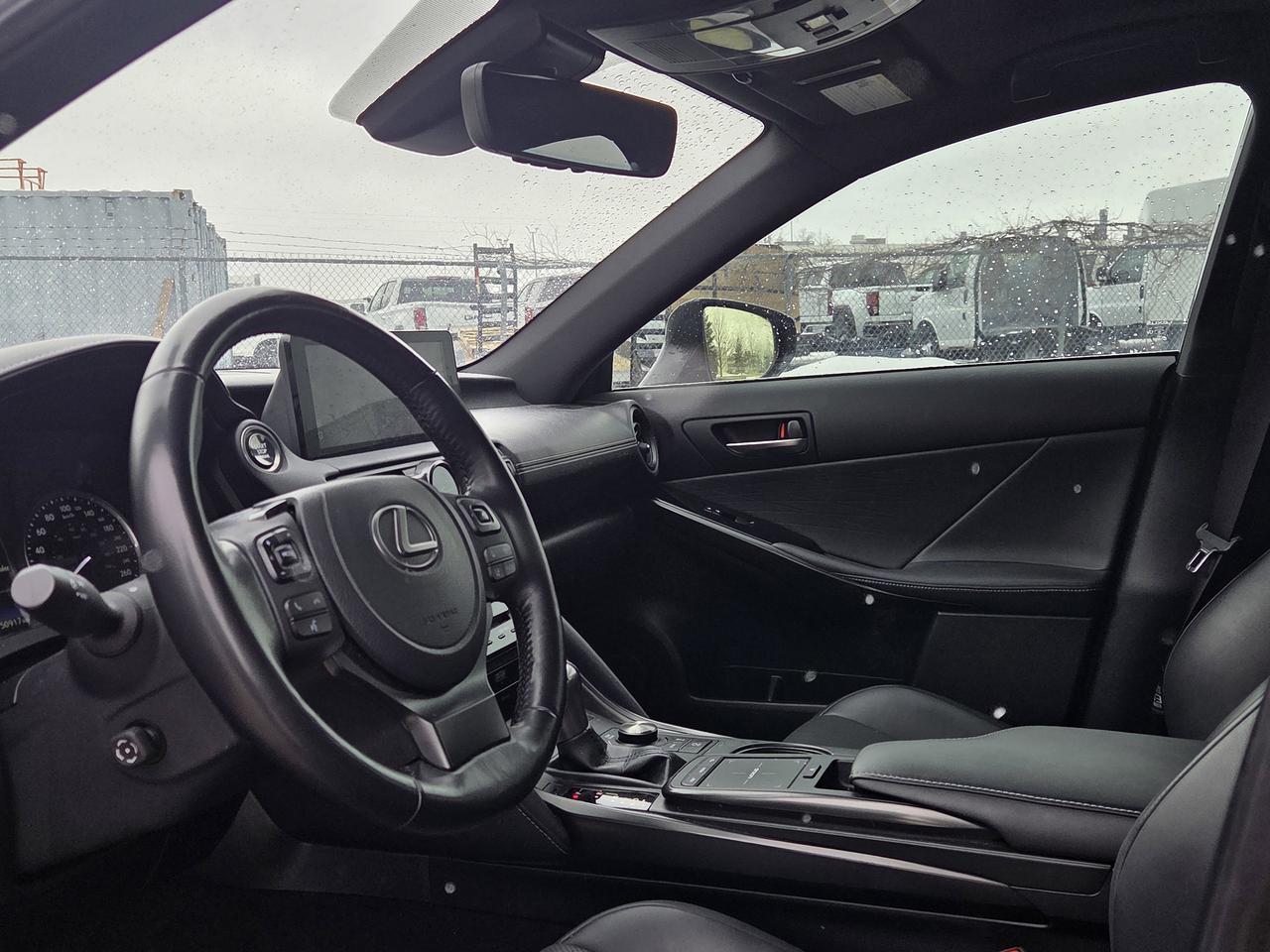 2023 Lexus IS 300 Photo