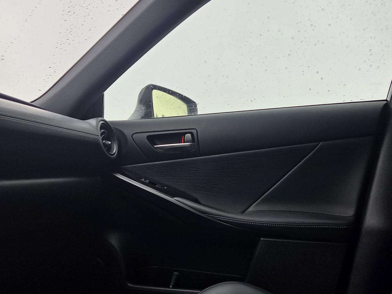 2023 Lexus IS 300 Photo