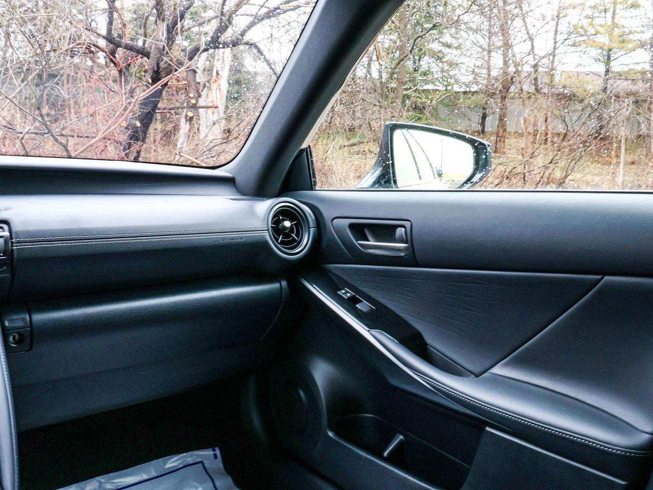 2023 Lexus IS 300 Photo