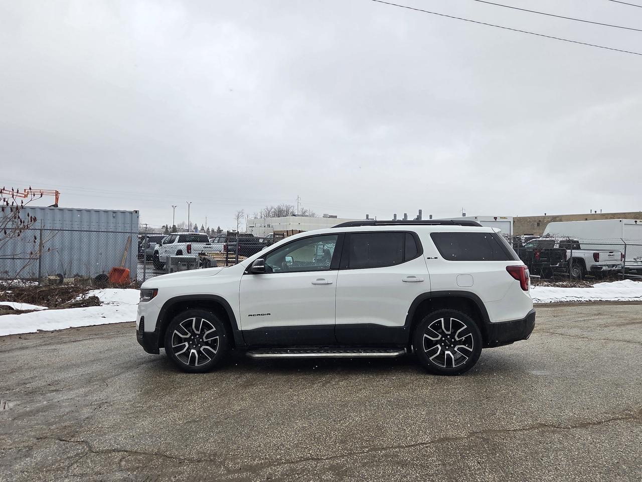 2021 GMC Acadia SLE Photo