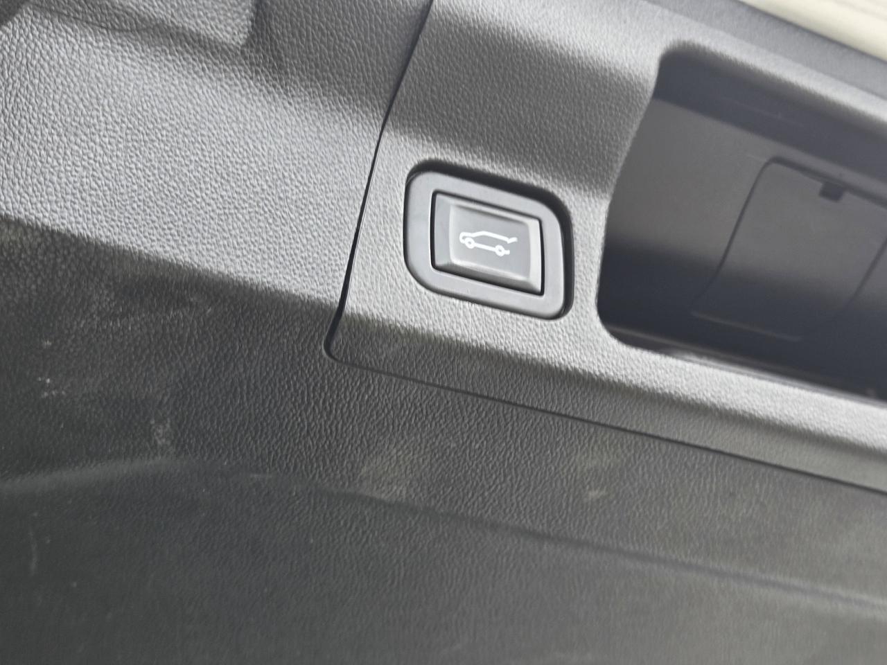 2021 GMC Acadia SLE Photo