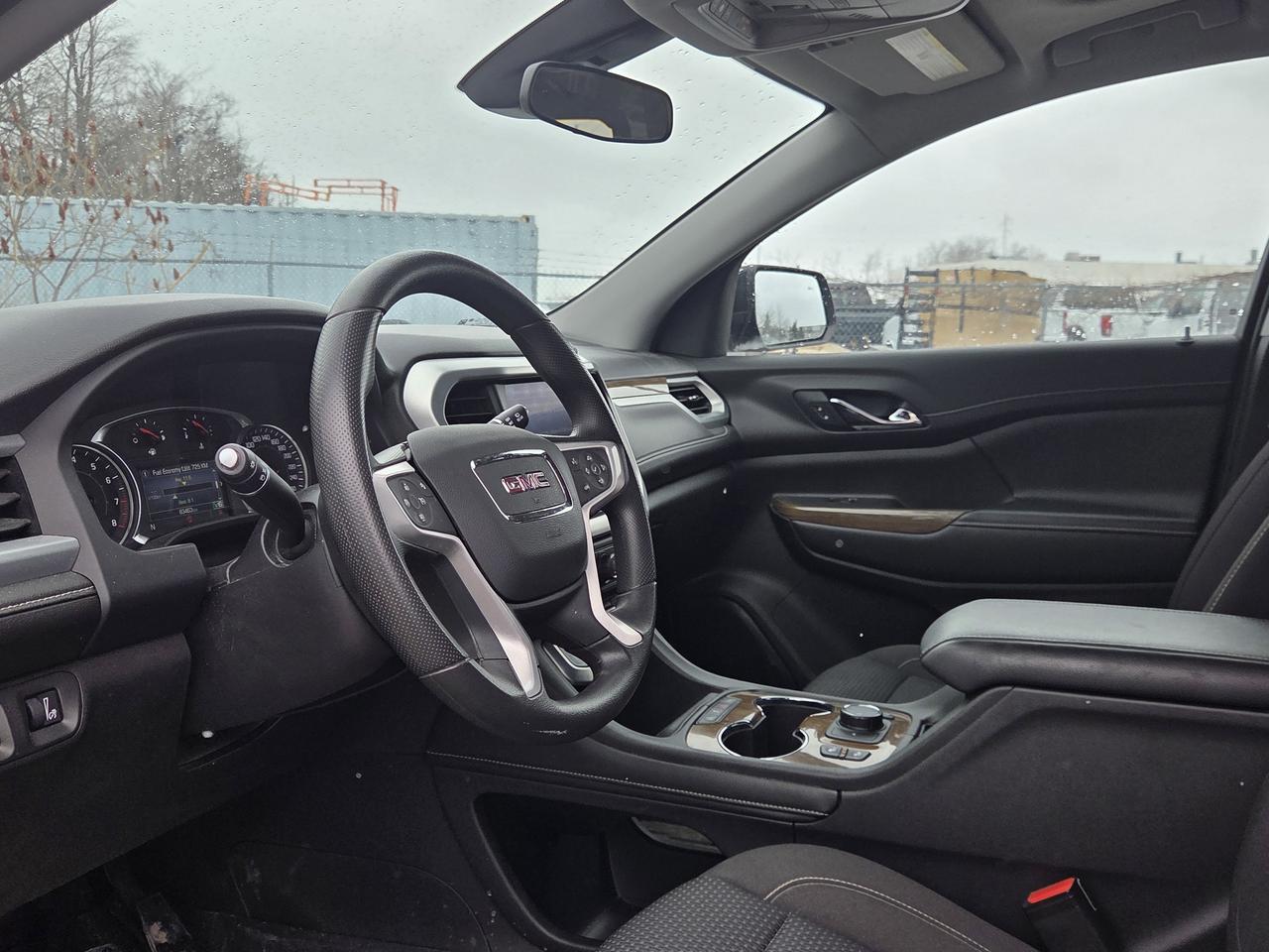 2021 GMC Acadia SLE Photo