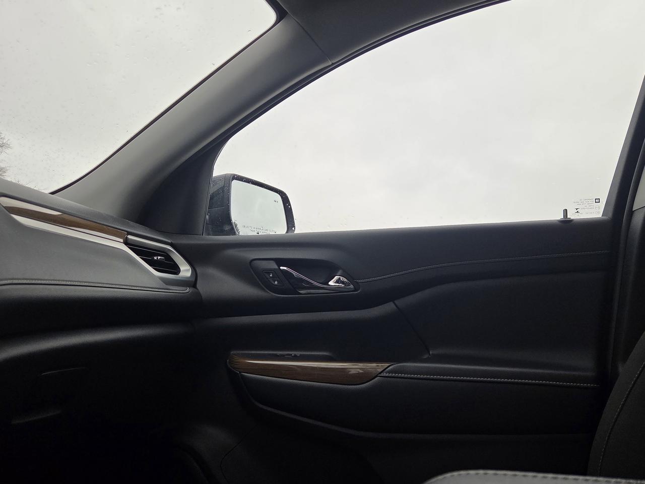 2021 GMC Acadia SLE Photo