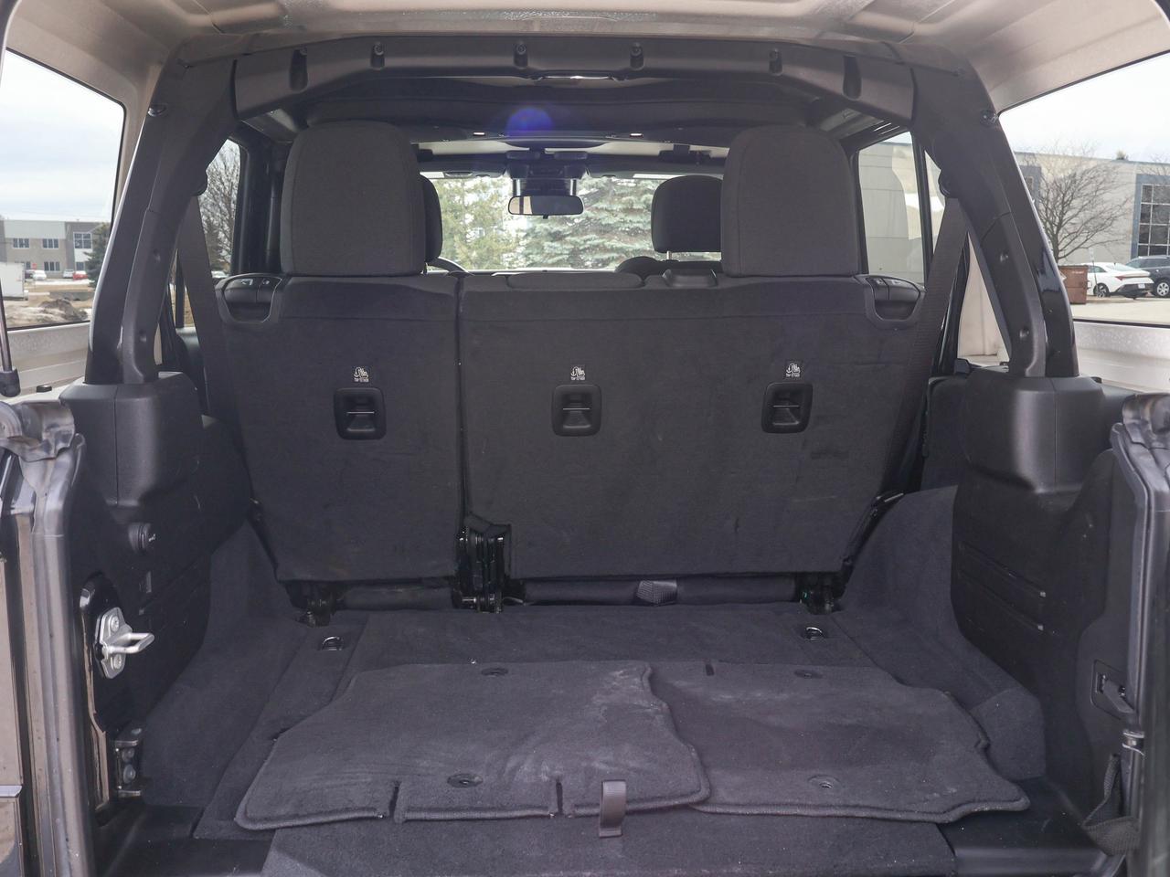 2024 Jeep Wrangler RUBICON Photo