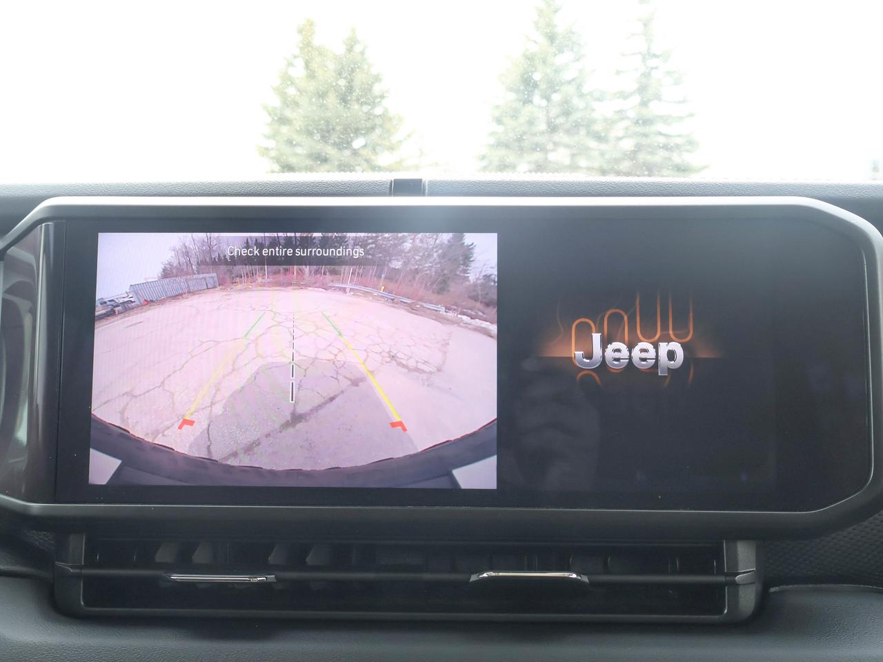 2024 Jeep Wrangler RUBICON Photo