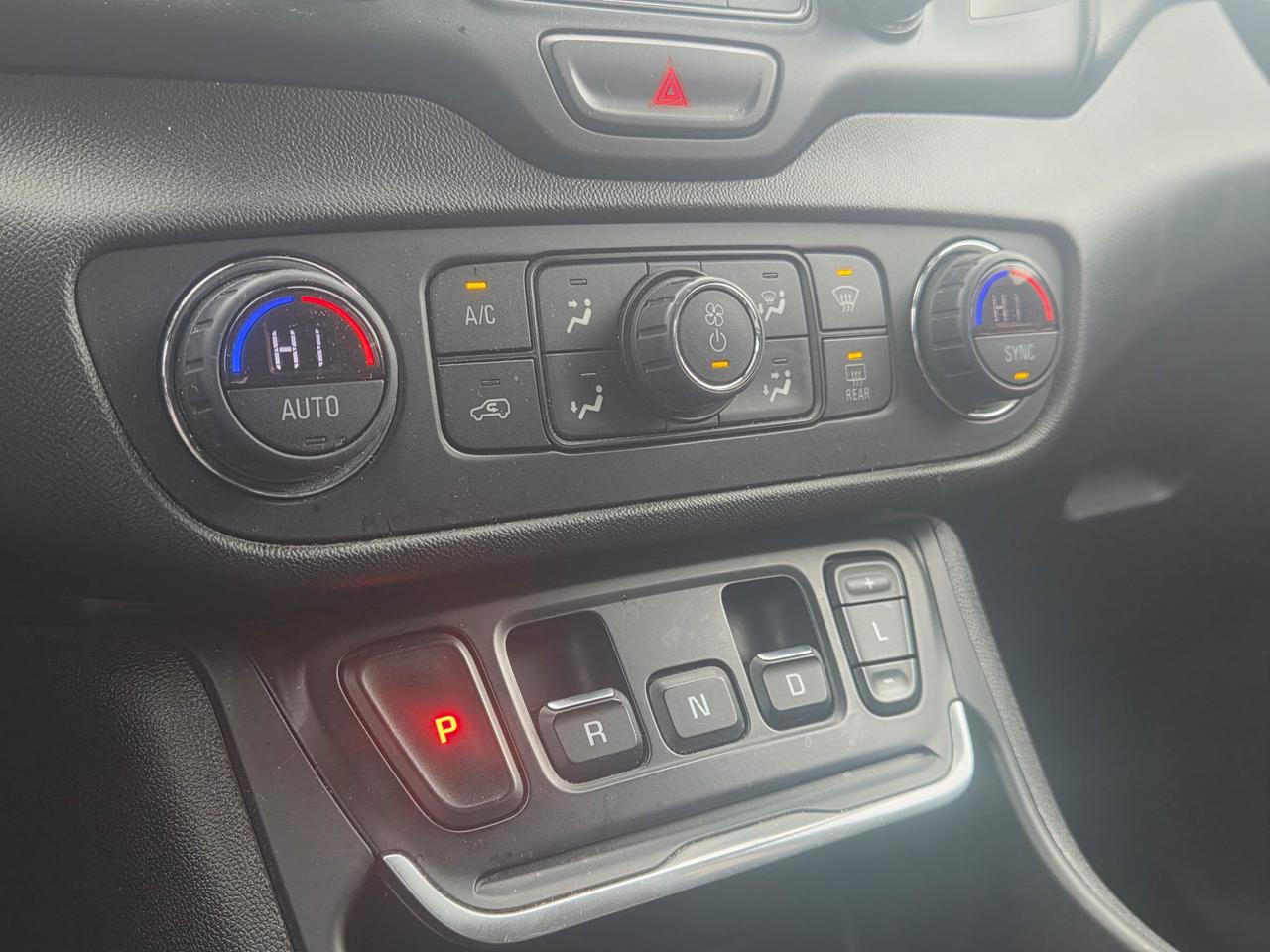 2020 GMC Terrain SLE Photo