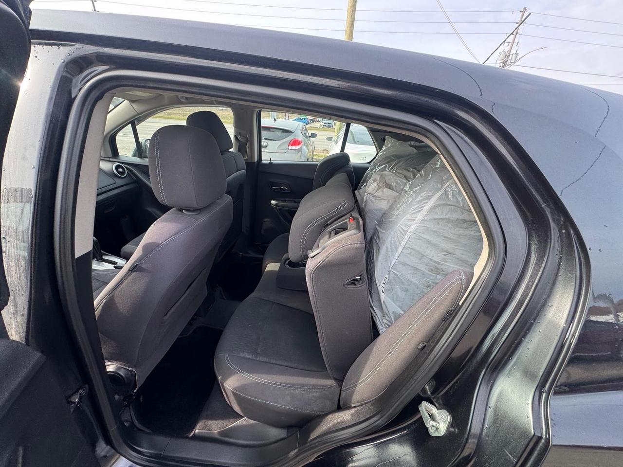 2015 Chevrolet Trax LS, AUTO, 4 CYL, 2 SETS WHEELS, ONLY 153KMS, CERT Photo