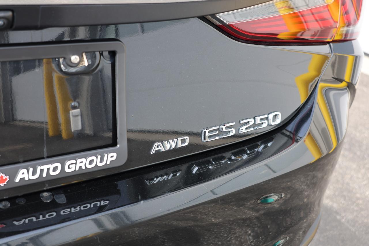 2021 Lexus ES ES250 AWD - LEATHER|SUNROOF|CAMERA|LANE ASSIST Photo