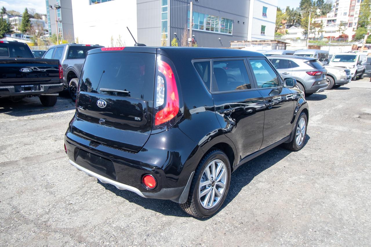 2019 Kia Soul EX Photo4