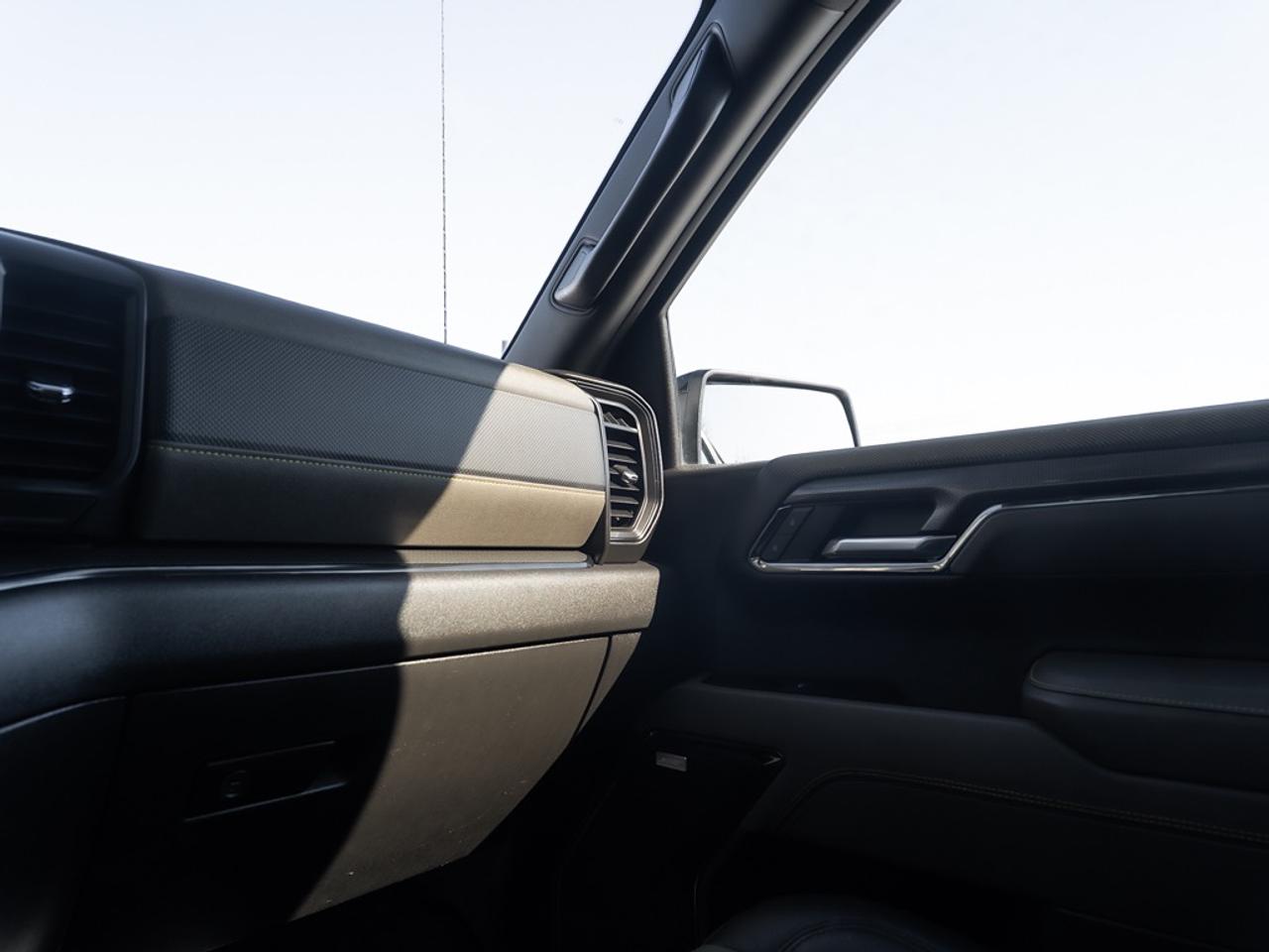 2024 Chevrolet Silverado 1500 ZR2 3.0L DIESEL  Spring Special ! Photo16