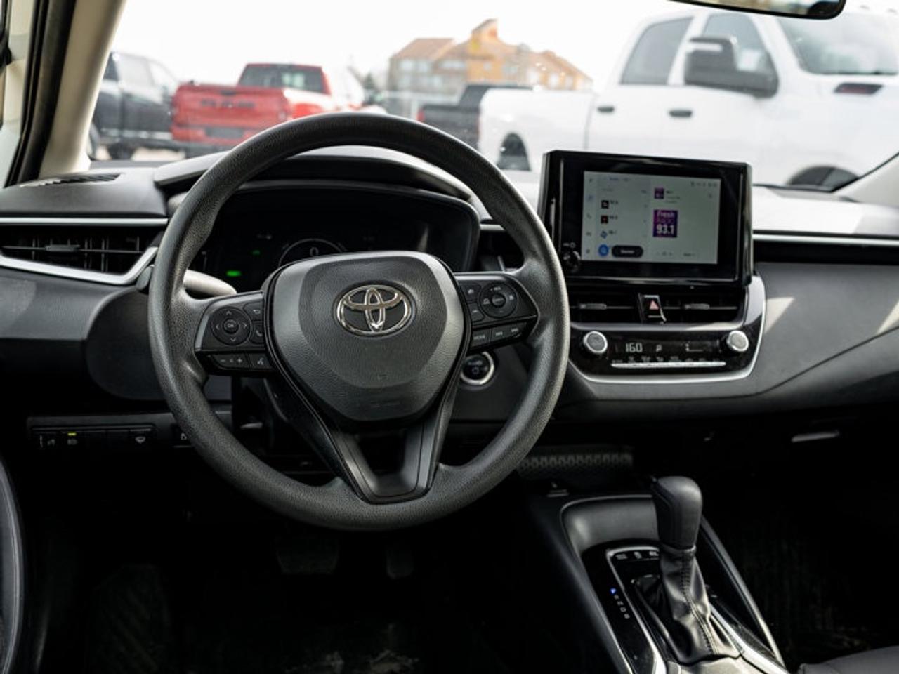 2023 Toyota Corolla Hybrid LE Photo