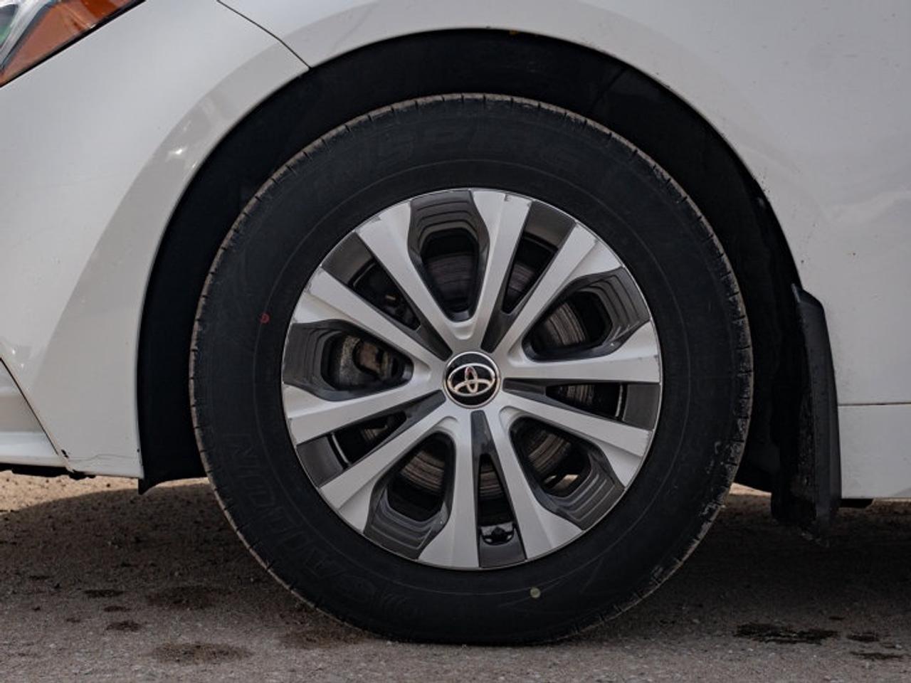 2023 Toyota Corolla Hybrid LE Photo