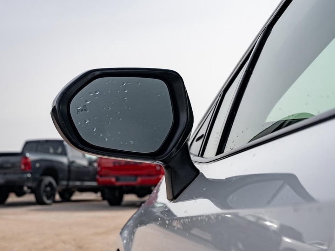 2023 Toyota Corolla Hybrid LE Photo