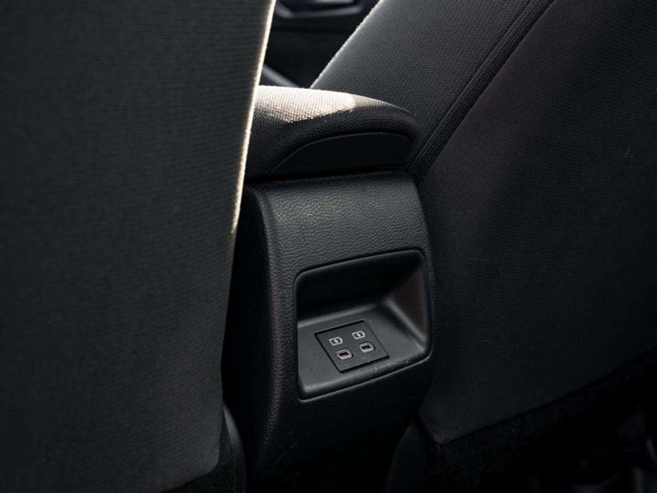 2023 Toyota Corolla Hybrid LE Photo